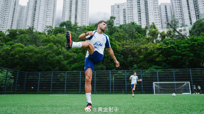 曼城在港训练 港超球队热身被迫等待
